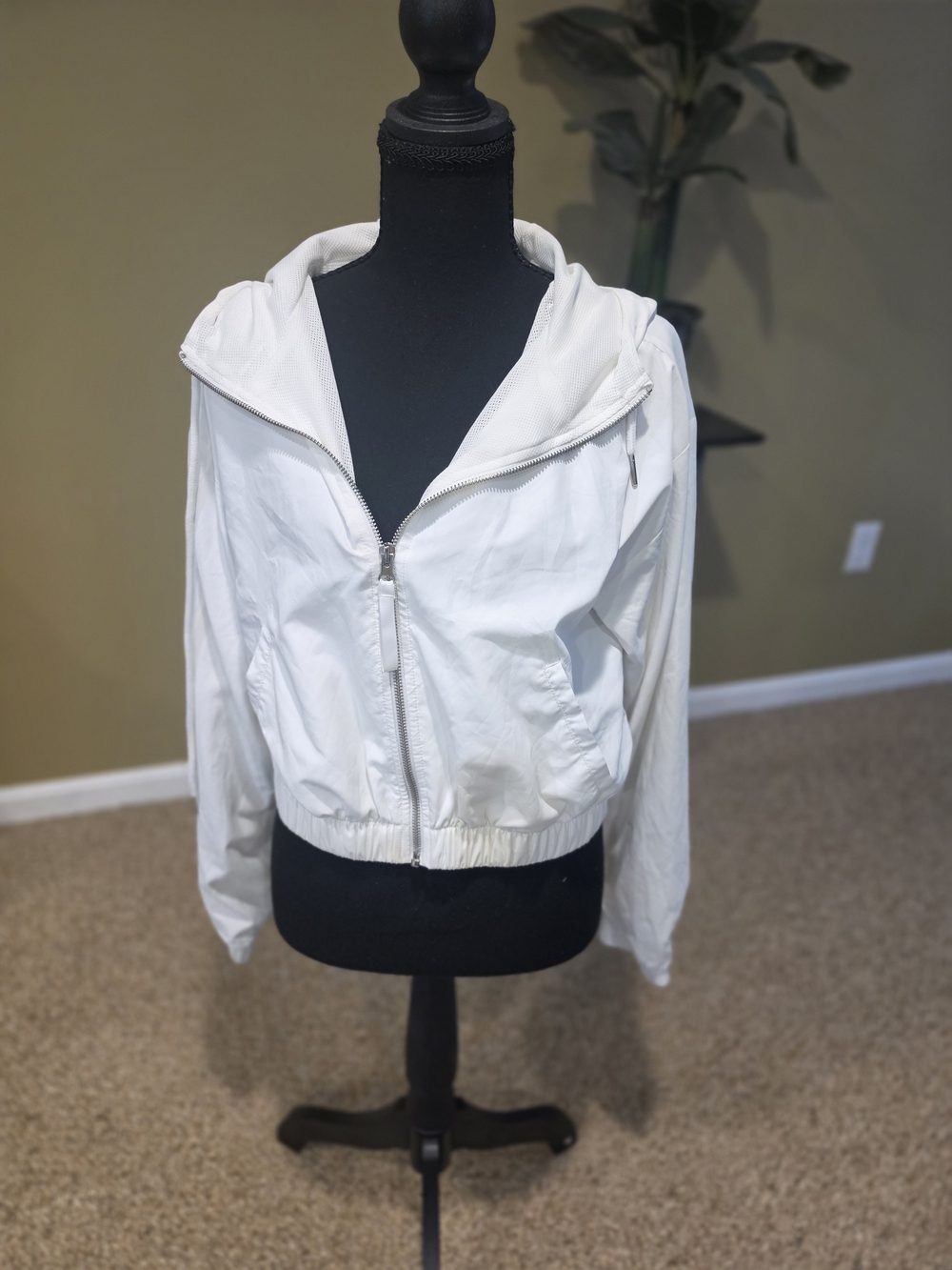Forever 21 Off-White Zip Lightweight